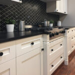 Frameless Pearl White Inside Corner Trim - Image 4